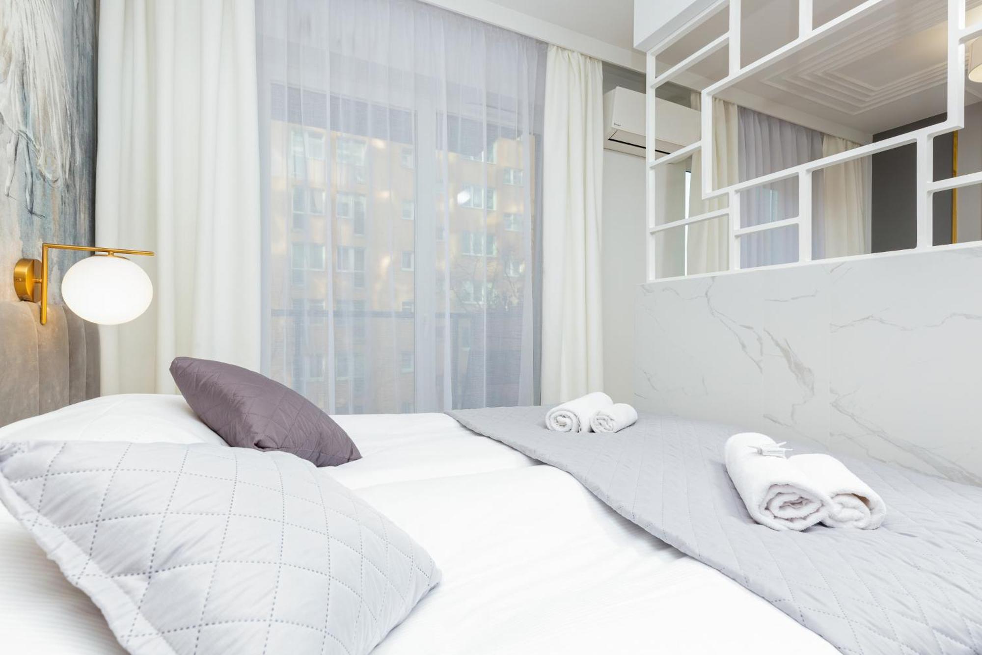 One Bedroom In Center By Renters Prestige * Warszawa